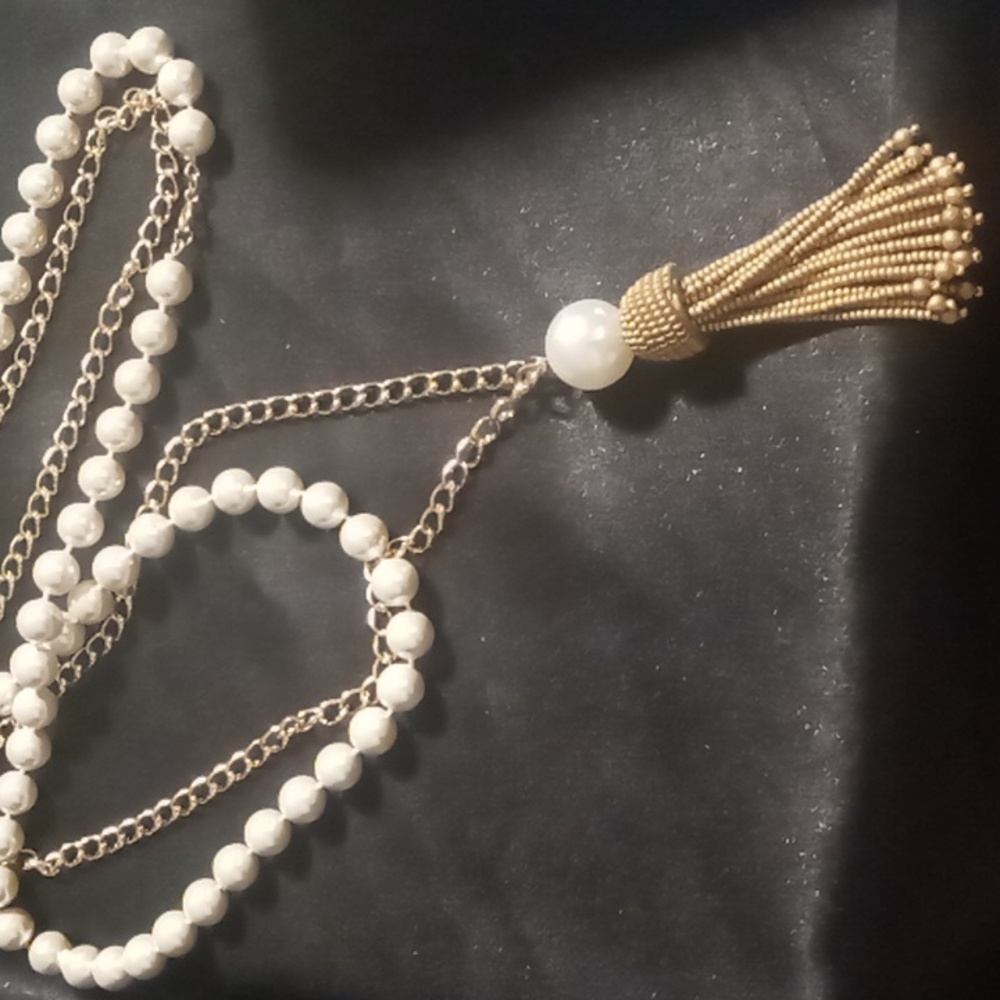 Marleylilly tassel & pearl beaded necklace. 2 necklaces layered nwt - Picture 6 of 8